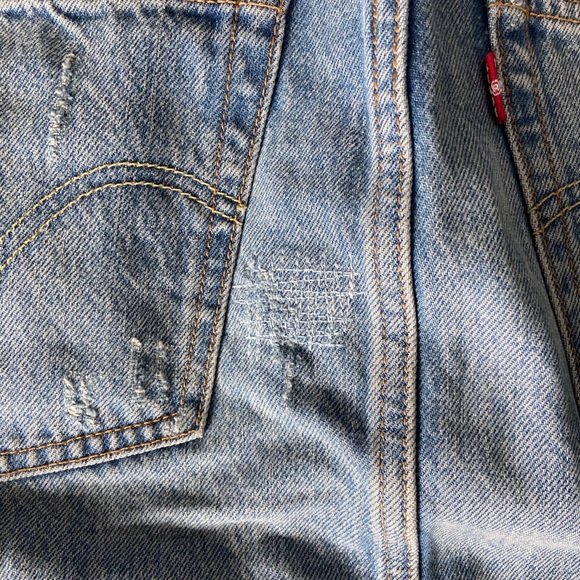 Levis Denim Skirt - Picture 3 of 6